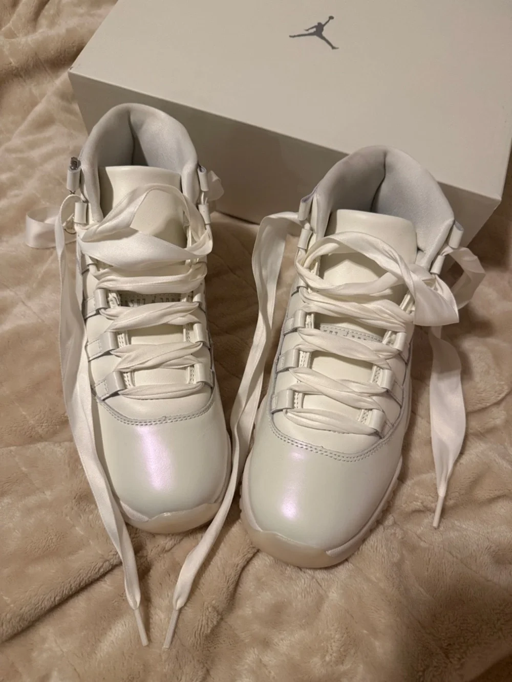 NWT Nike Air Jordan 11 Retro Pearl w/ Satin Ribbon Lace and Charm - Picture 4 of 8